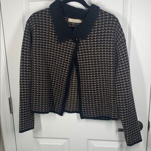 A Ida Made in Italy tan & black houndstooth cardigan w/faux fur collar SZ Small